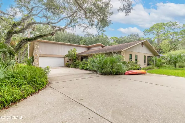 59 Village DR, Ormond Beach, FL 32174