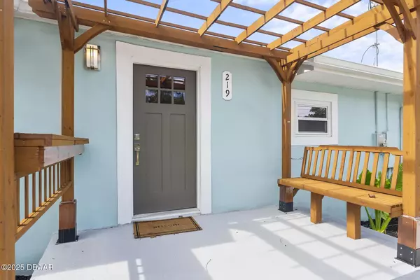 Ormond Beach, FL 32174,219 N Ridgewood AVE