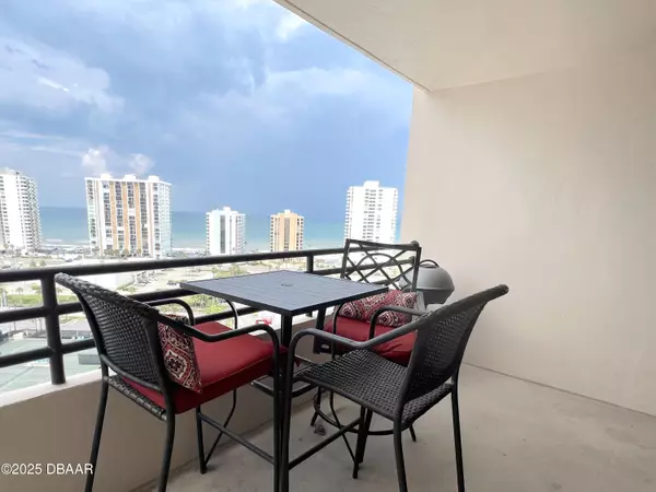 1 Oceans West BLVD, Daytona Beach, FL 32118