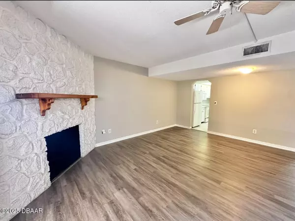 South Daytona, FL 32119,2250 S Palmetto AVE