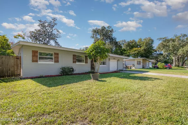 2266 Sherwood DR, South Daytona, FL 32119