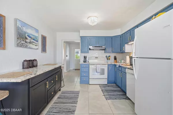 Ormond Beach, FL 32176,5 Poinsettia DR