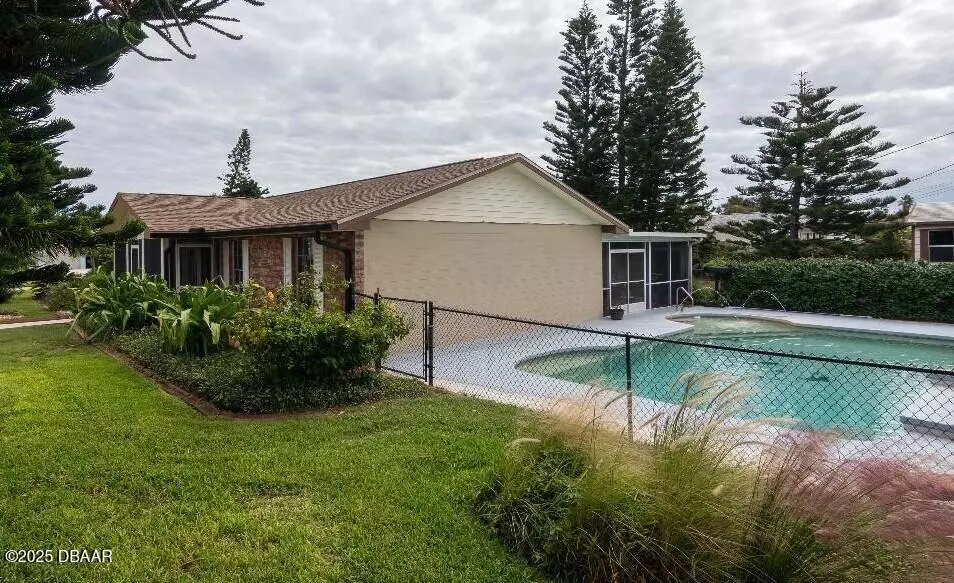 Ormond Beach, FL 32176,26 Sunny Beach DR