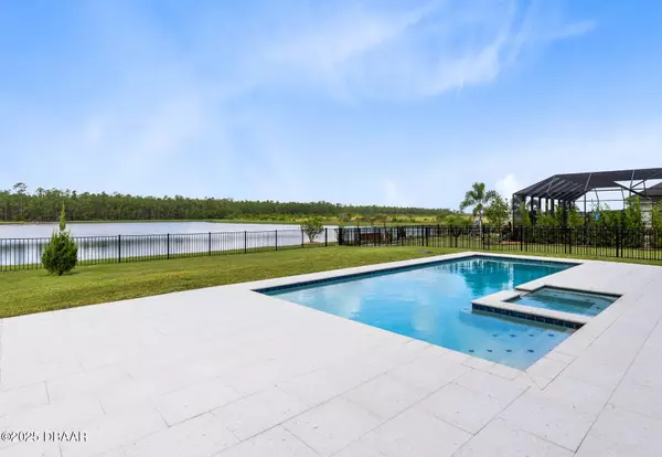 513 Mosaic BLVD, Daytona Beach, FL 32124