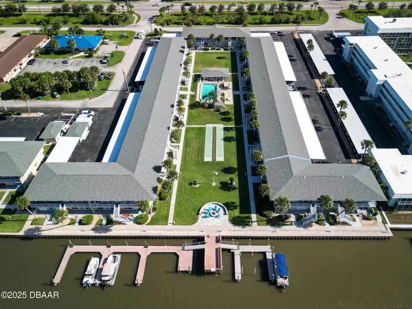 335 N Causeway, New Smyrna Beach, FL 32169