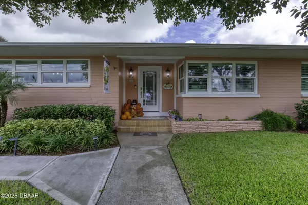 Ormond Beach, FL 32176,267 S Halifax DR