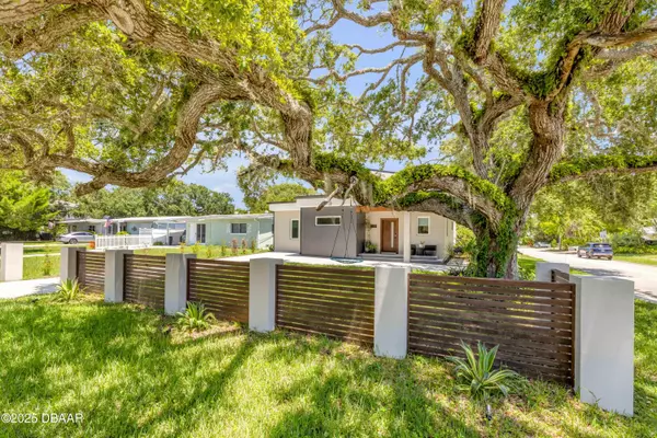 New Smyrna Beach, FL 32169,3211 Saxon DR