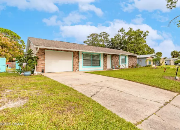 Edgewater, FL 32141,3123 Queen Palm DR