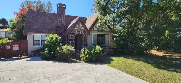 410 W Howry AVE, Deland, FL 32720