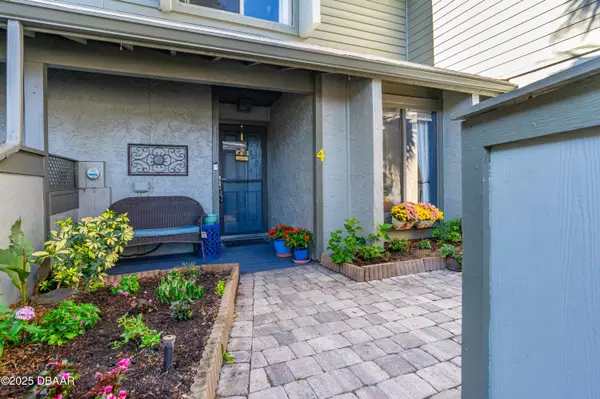 Ormond Beach, FL 32174,200 Lemon Tree LN