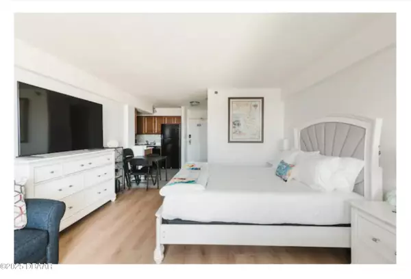 Daytona Beach, FL 32118,800 N Atlantic AVE