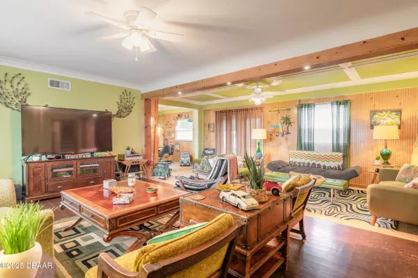 South Daytona, FL 32119,857 Valencia RD