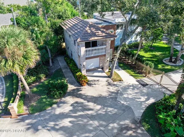 Daytona Beach, FL 32118,2432 Dodge DR