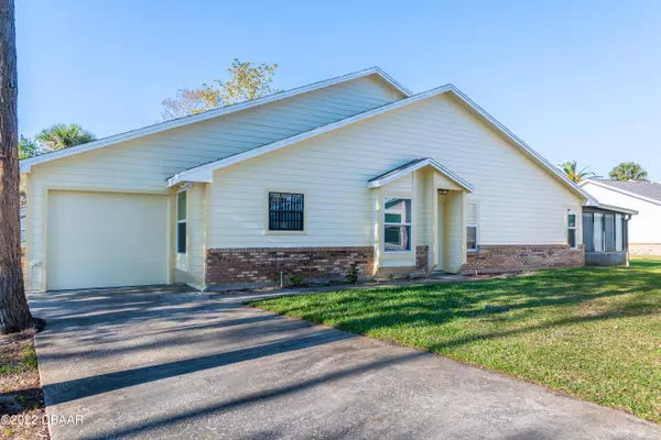 157 Bob White CT, Daytona Beach, FL 32119