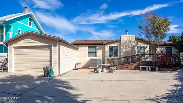 194 Lewis ST, Edgewater, FL 32141