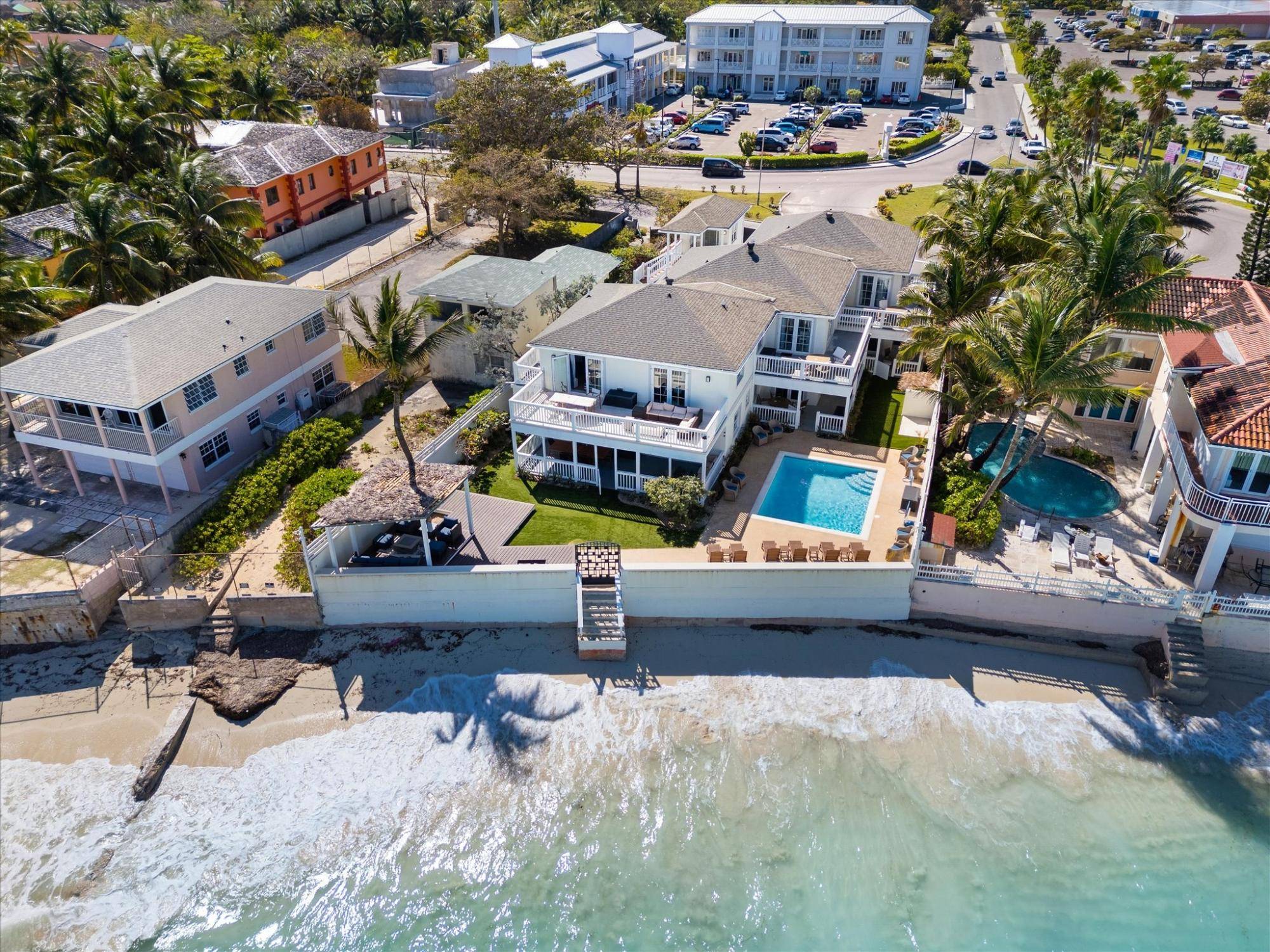 NORTH COAST APARTMENTS New Providence/Paradise Island, 
