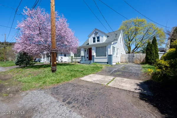 Berwick, PA 18603,2106 HEIGHTS RD