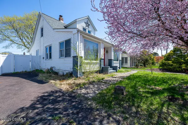 Berwick, PA 18603,2106 HEIGHTS RD