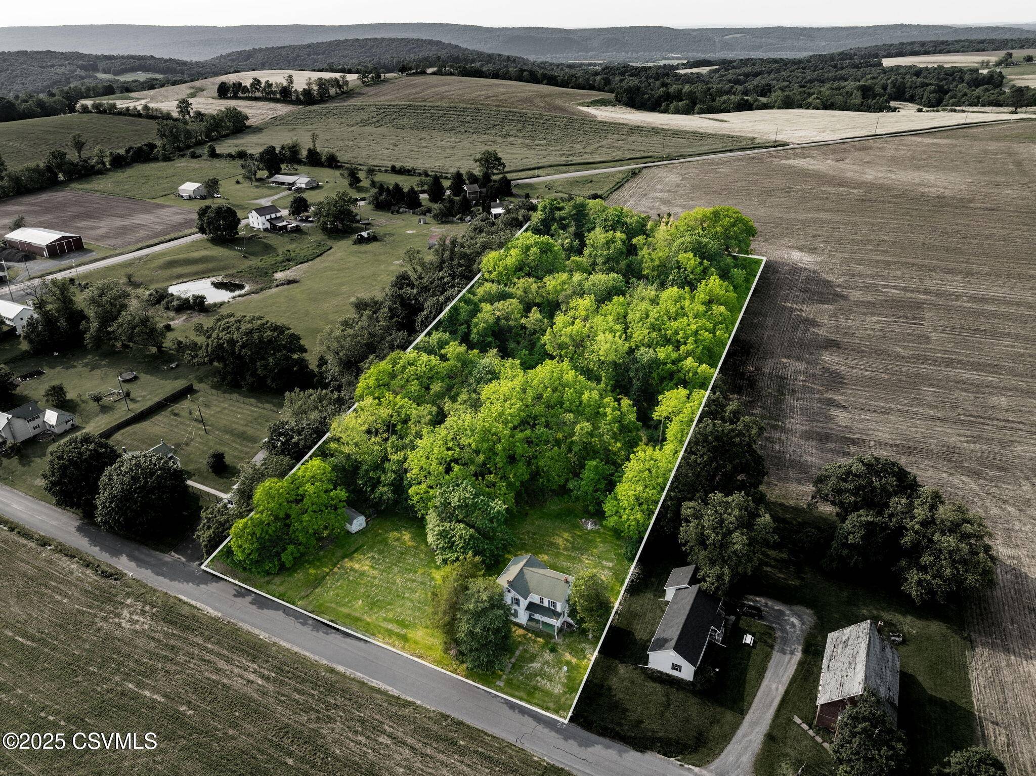174 HILL RD, Danville, PA 17821