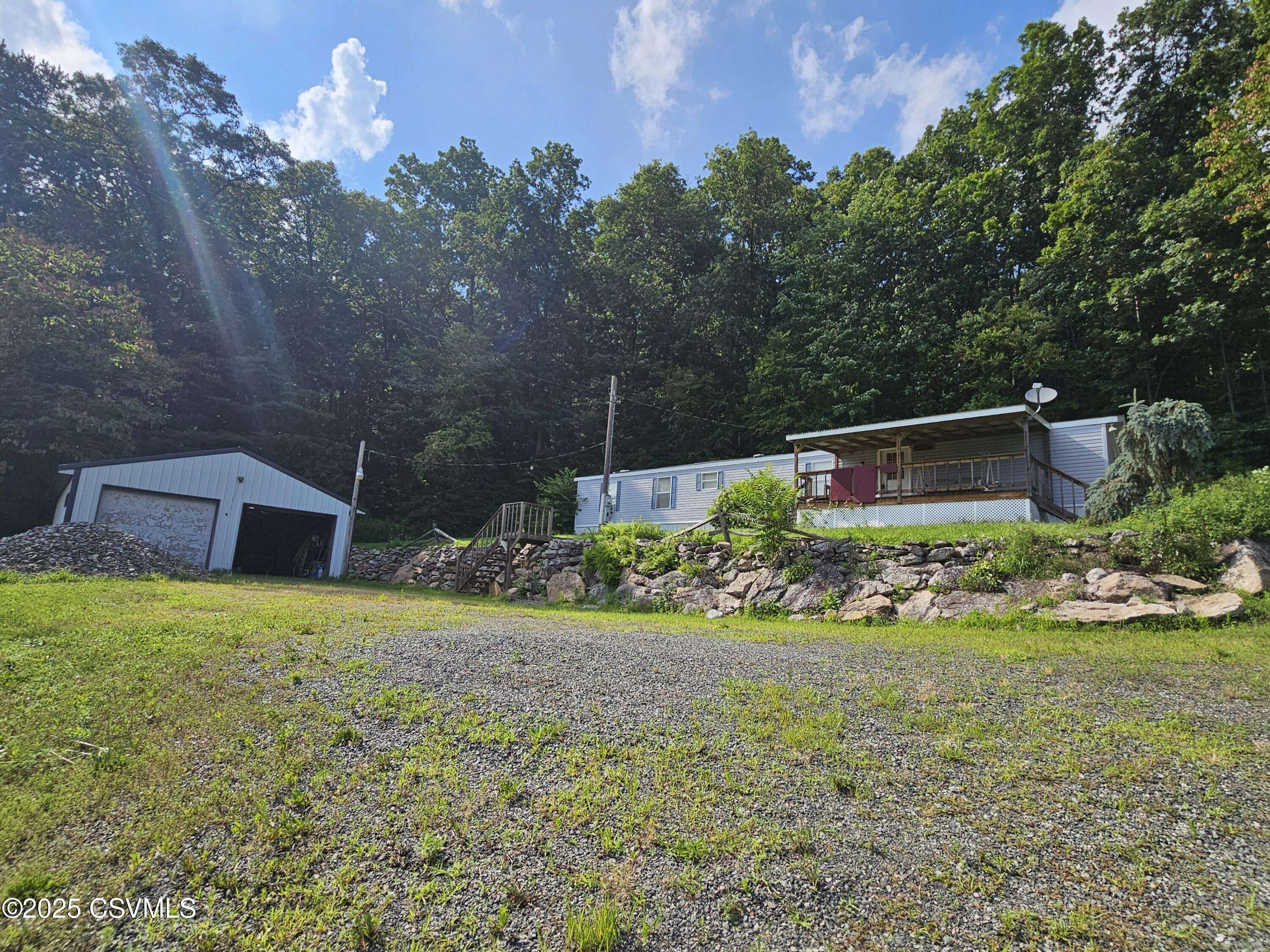 3183 UPPER RD, Shamokin, PA 17872