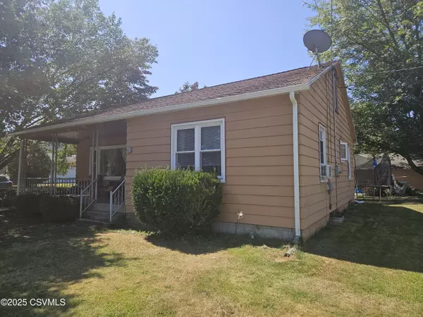 Bloomsburg, PA 17815,305 BISSETS LN