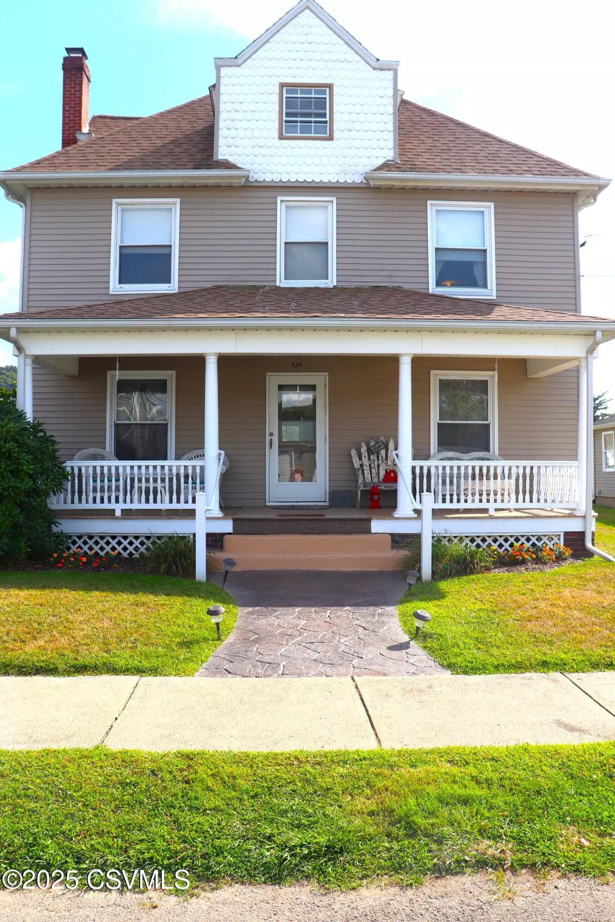 Nescopeck, PA 18635,824 E 2ND ST