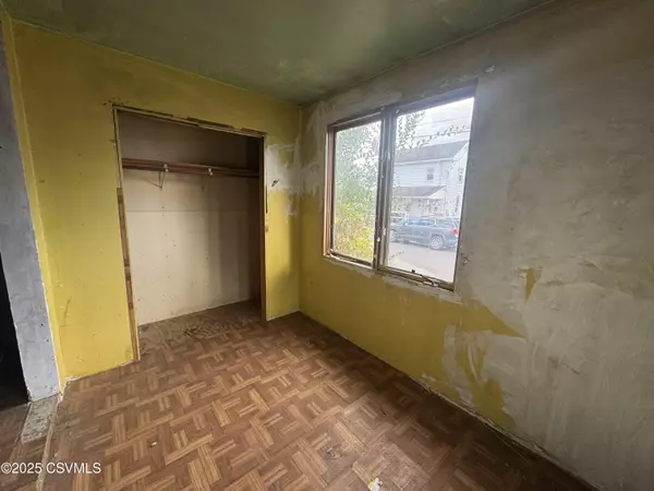 Berwick, PA 18603,325 EAST TENTH ST