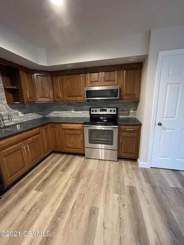 Shamokin Dam, PA 17876,1 B HELEN ST