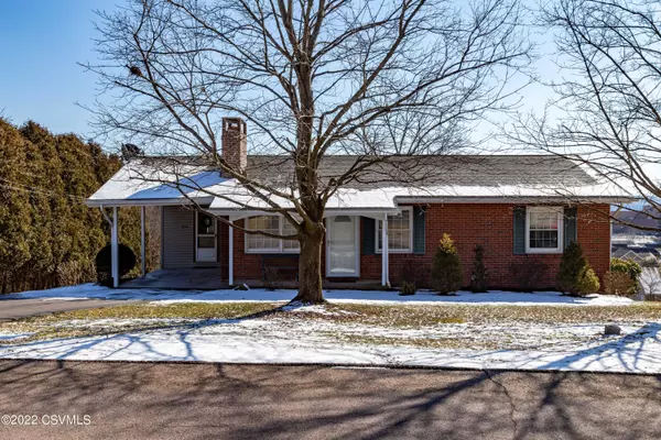 804 COUNTRY CLUB DR, Bloomsburg, PA 17815