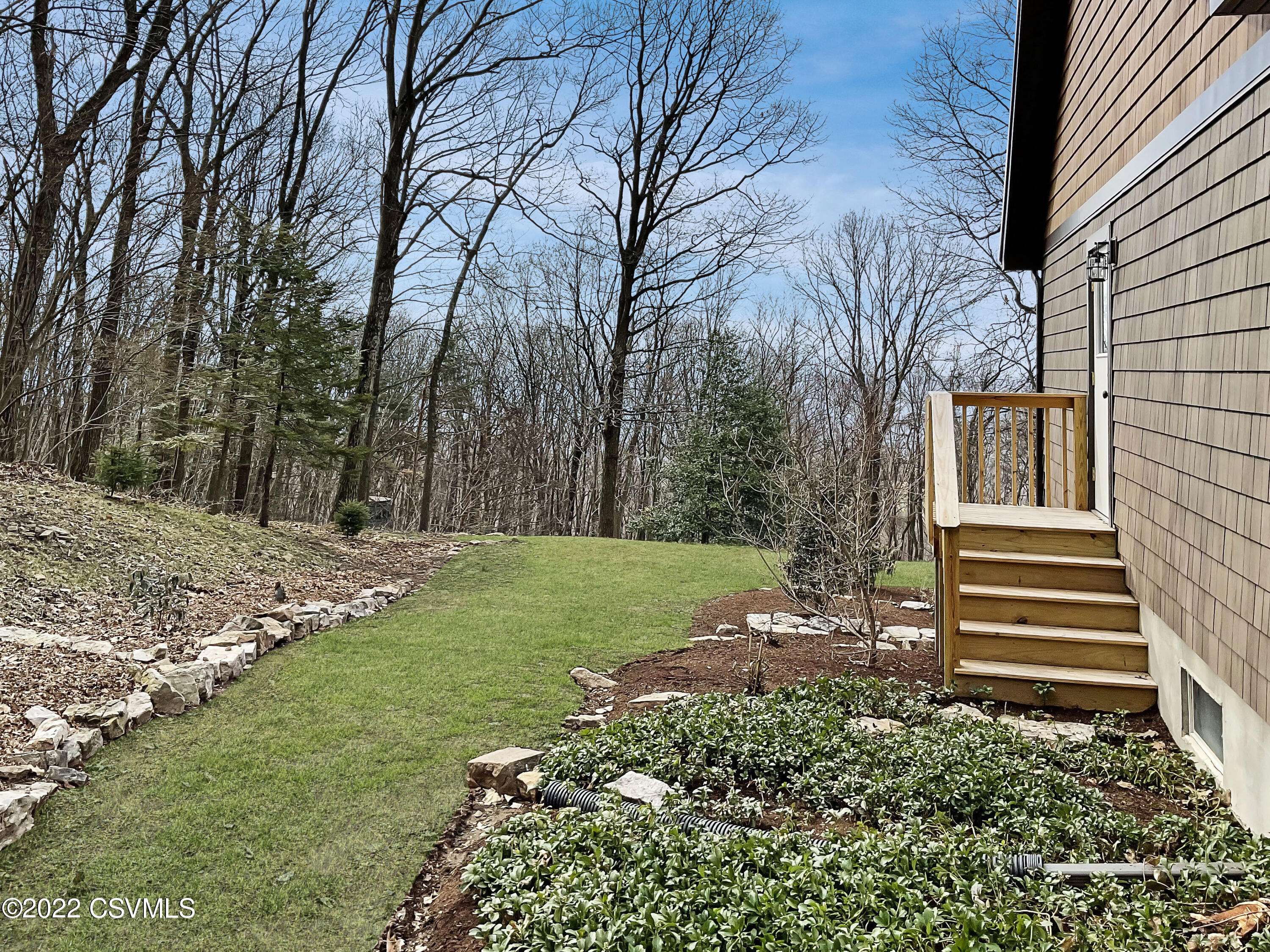 Northumberland, PA 17857,186 VIEWPOINT LN