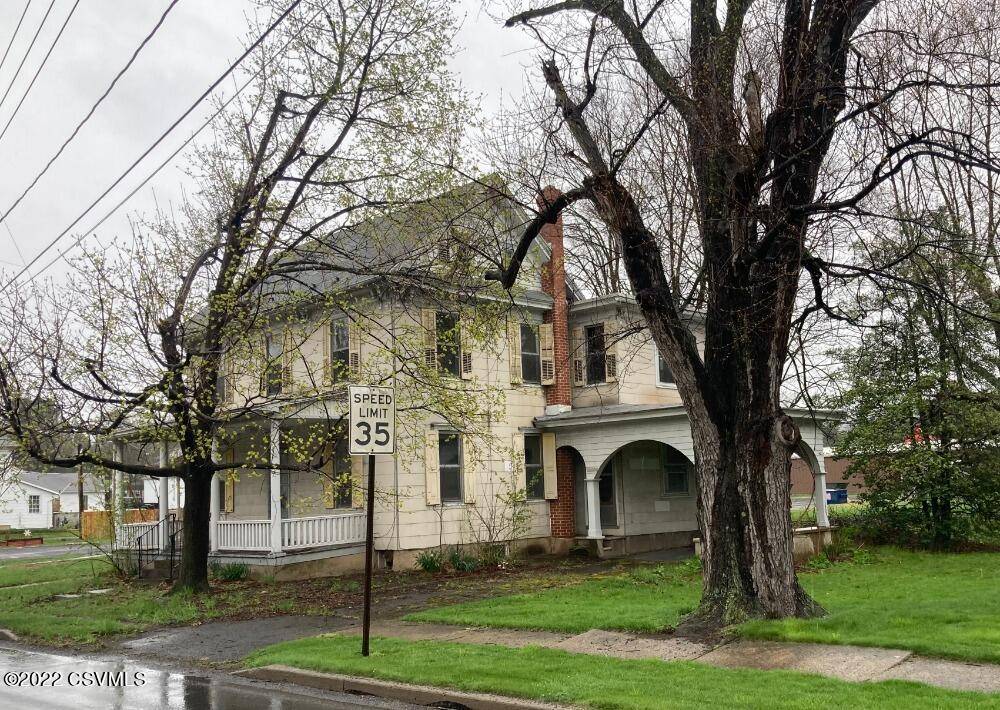 186 N MARKET ST, Elysburg, PA 17824