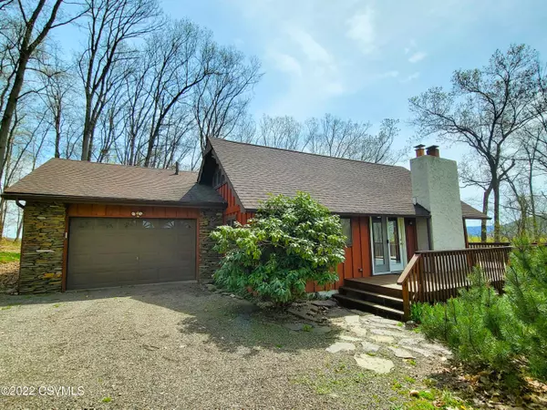 30 COLLISTER DR, Nescopeck, PA 18635