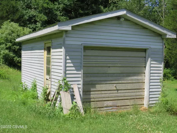 Berwick, PA 18603,651 MINGLE INN RD