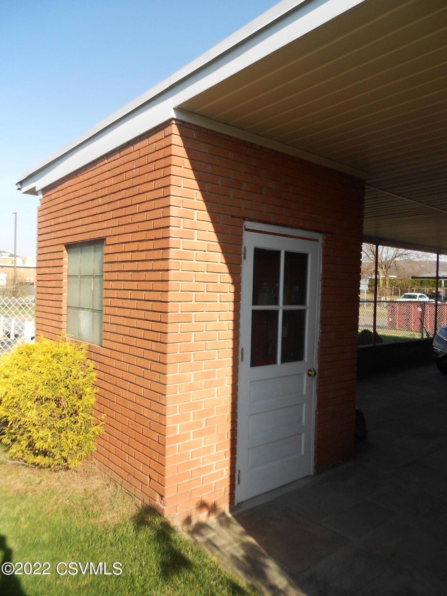 Berwick, PA 18603,721 E 10TH ST