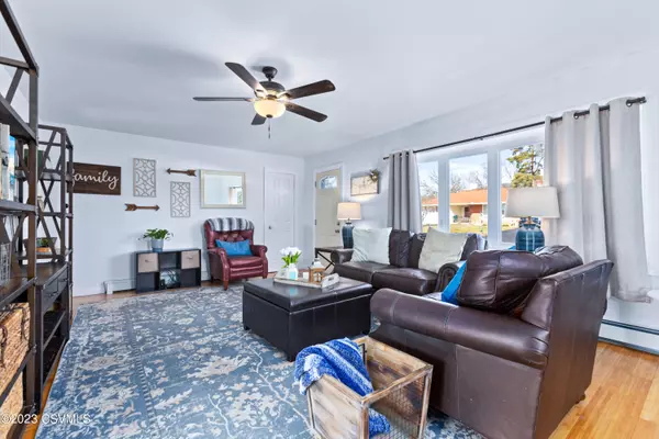 Danville, PA 17821,82 MAPLE ST