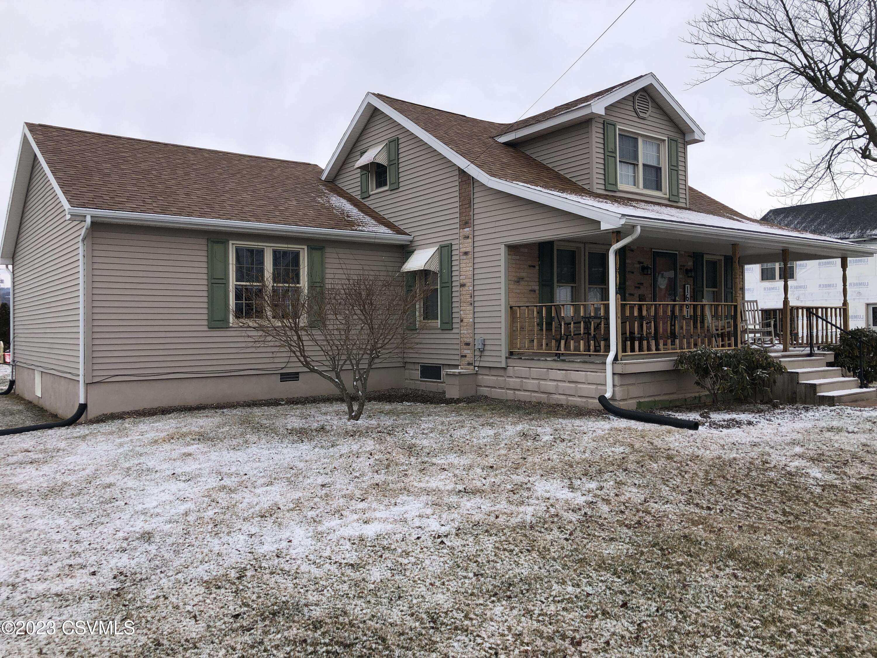 Berwick, PA 18603,1661 STEEL ST