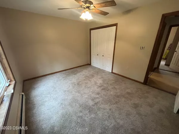 Catawissa, PA 17820,496 EVERGREEN LN