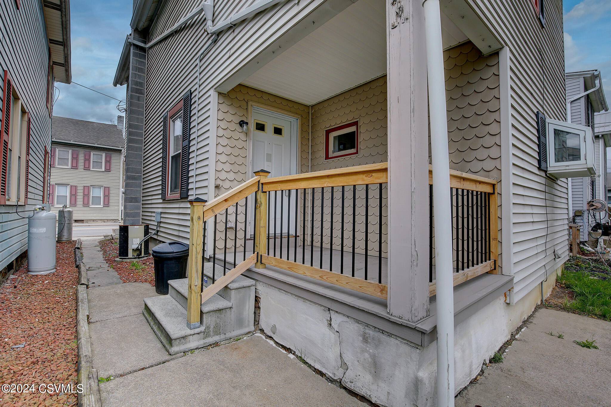 Middleburg, PA 17842,120 N MAIN ST