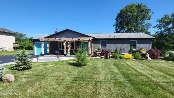 411 SURREY LN, Bloomsburg, PA 17815