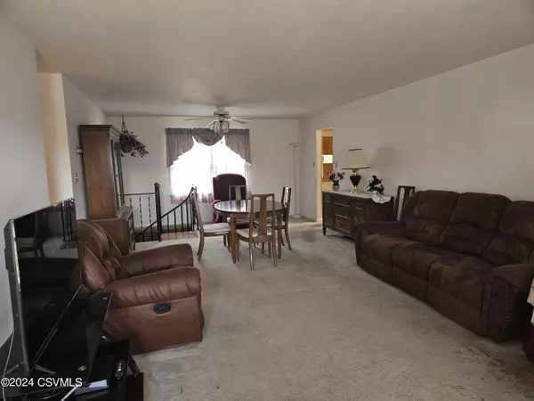 Berwick, PA 18603,1035 SUNSET DR