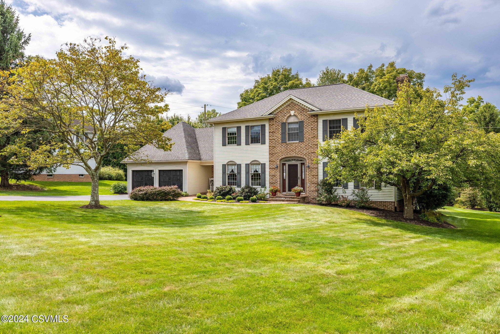 43 EDWARD CIR, Lewisburg, PA 17837