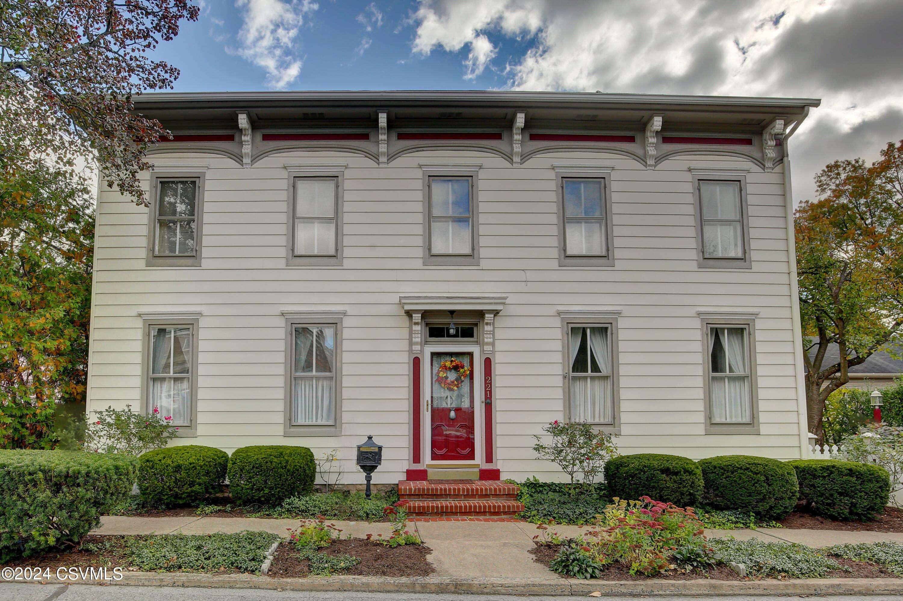 221 ST CATHERINE ST, Lewisburg, PA 17837
