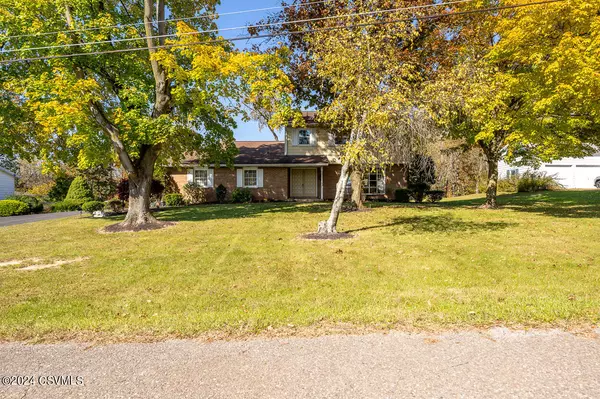 Bloomsburg, PA 17815,6965 WOODSIDE LN