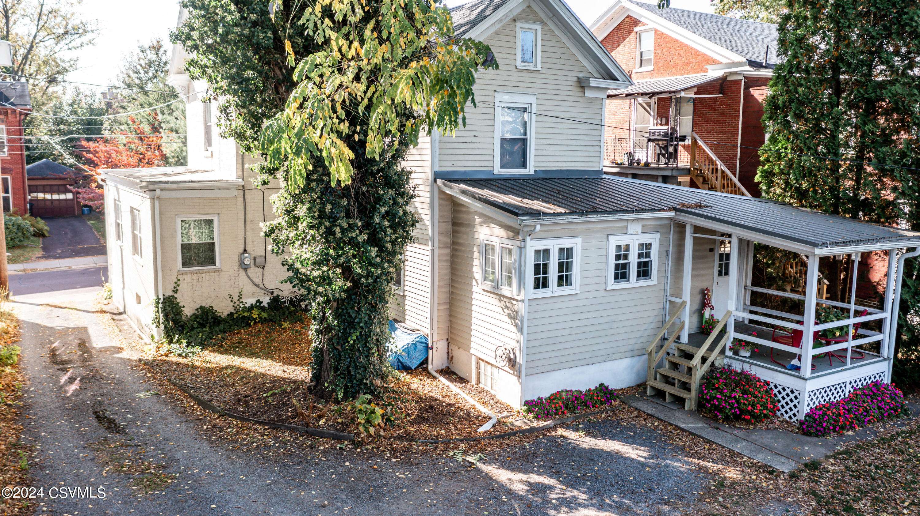 Bloomsburg, PA 17815,409 CENTER ST