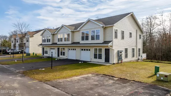 12 NICOLE LN,  Hazleton,  PA 18201