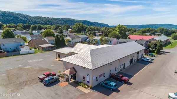 Bloomsburg, PA 17815,158 E 9TH ST