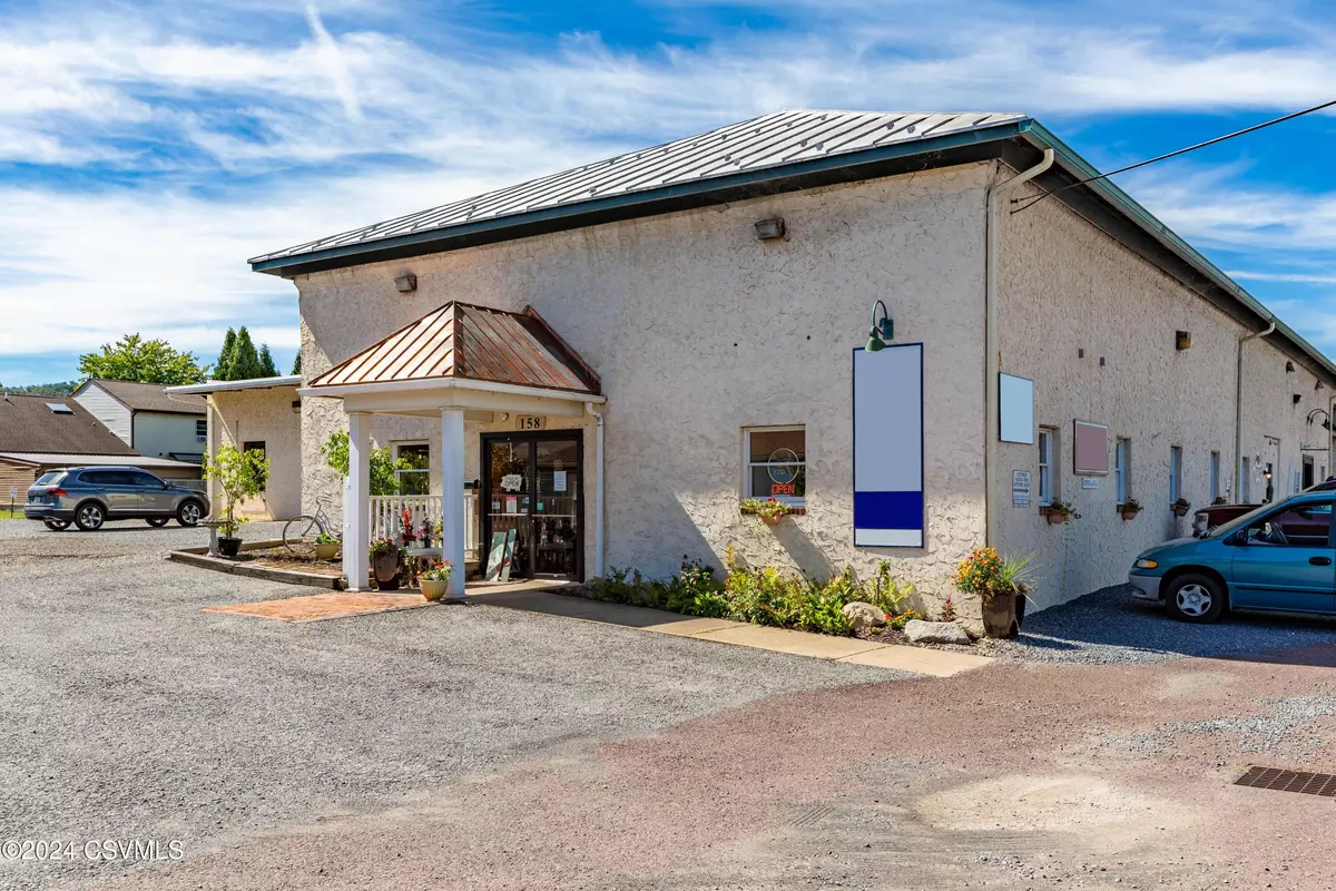 Bloomsburg, PA 17815,158 E 9TH ST