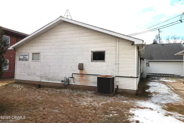 Lewisburg, PA 17837,119 N REAR 2ND ST