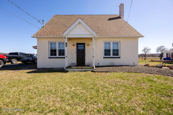 65 BOMBOY LN, Berwick, PA 18603