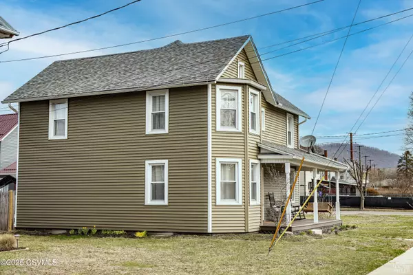 Berwick, PA 18603,243 DUVAL ST